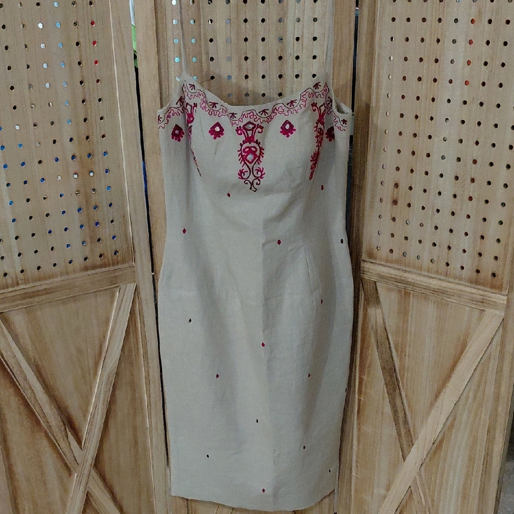 GEOMETRIE Linen Strapless Embroidered Dress Size 8 NWT